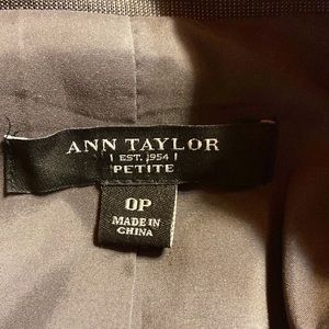 Beautiful Ann Taylor Blazer petite 0P